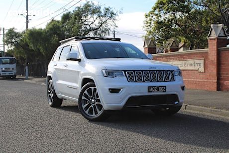 White 2017 Jeep Grand Cherokee Wagon Overland (4X4)