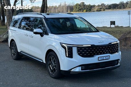 White 2025 Kia Carnival Wagon Gt-Line Hev