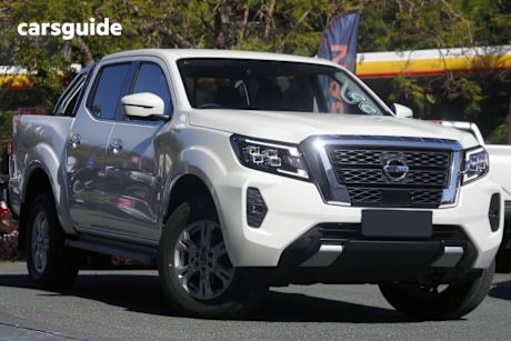 2025 Nissan Navara Dual Cab Pick-up St (4X2)