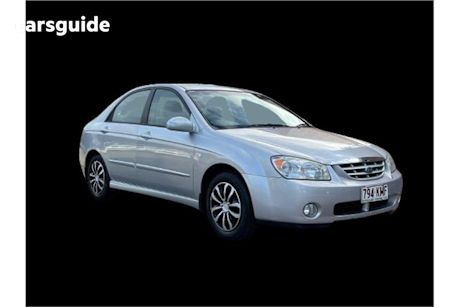 Silver 2004 Kia Cerato Sedan