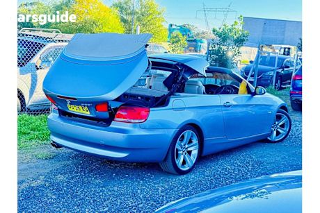 Blue 2009 BMW 325I Convertible