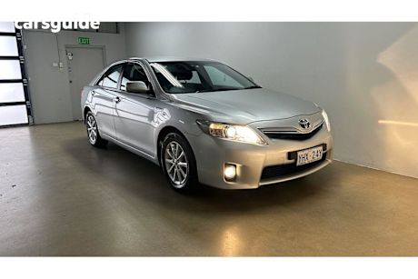 Silver 2010 Toyota Camry Sedan Hybrid