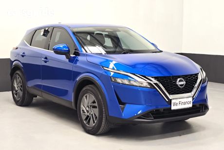 Blue 2023 Nissan Qashqai Wagon St
