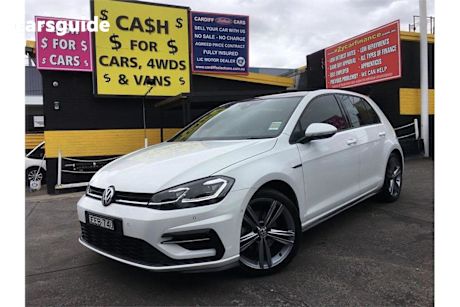 White 2019 Volkswagen Golf Hatchback 110 Tsi Highline