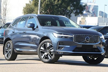 2025 Volvo XC60 Wagon Plus B5 Bright