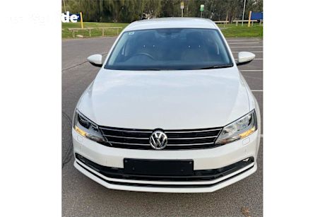 White 2017 Volkswagen Jetta Sedan 118 Tsi Highline