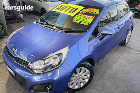 Blue 2012 Kia RIO Hatchback Si