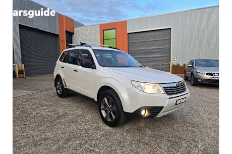 White 2008 Subaru Forester SUV X 4WD