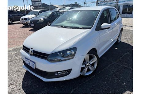 White 2013 Volkswagen Polo Hatchback 77 Tsi Comfortline