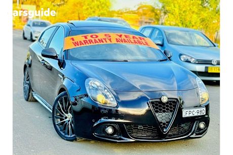 Black 2015 Alfa Romeo Giulietta Hatchback Distinctive