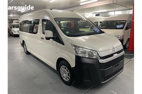 White 2019 Toyota HiAce Bus Commuter (12 Seats)