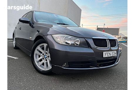Grey 2007 BMW 320I Sedan