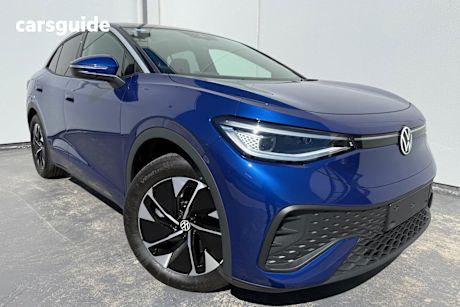 Blue 2025 Volkswagen Id.5 Wagon Pro