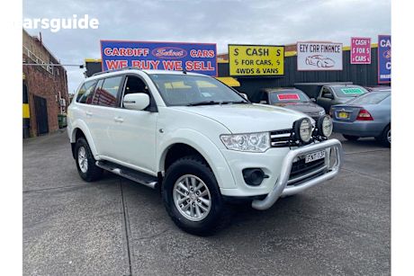 White 2015 Mitsubishi Challenger Wagon (4X4)