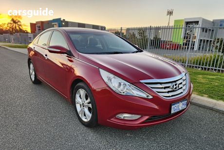 Red 2011 Hyundai I45 Sedan Elite