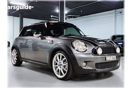 Silver 2008 Mini Cooper Hatchback S Chilli