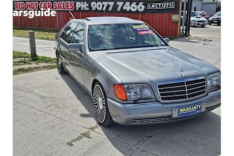 Silver 1992 Mercedes-Benz 400 Sedan Sel