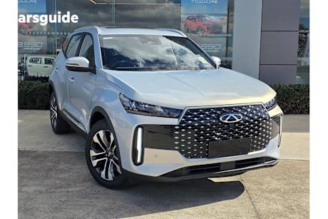 Silver 2025 Chery Tiggo 4 Wagon Ultimate