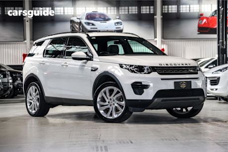 White 2018 Land Rover Discovery Sport SUV SD4 SE 4X4