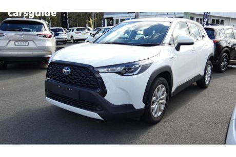 White 2023 Toyota Corolla Cross Wagon Gx 2Wd Hybrid