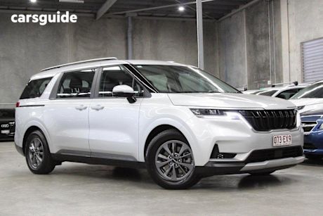 Silver 2022 Kia Carnival Wagon S