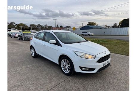 White 2016 Ford Focus Hatchback Trend