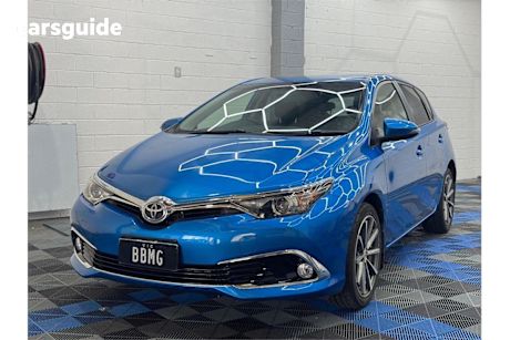 Blue 2016 Toyota Corolla Hatchback Ascent Sport