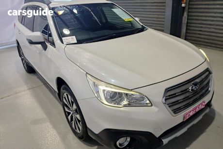 White 2015 Subaru Outback Wagon 2.5I