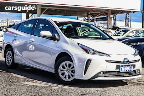 White 2020 Toyota Prius Hatch F