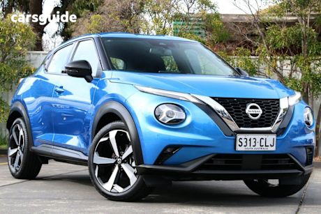 Blue 2021 Nissan Juke Hatchback St-L
