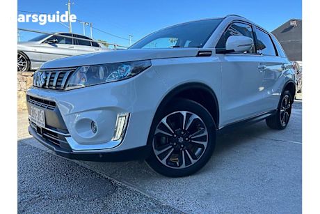 White 2022 Suzuki Vitara SUV TURBO F