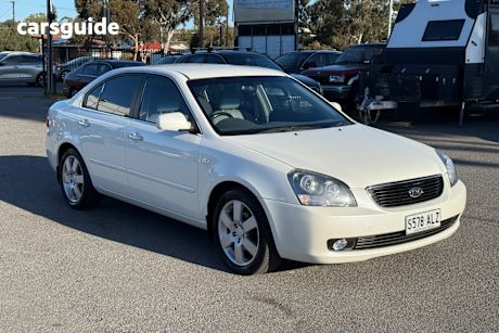 White 2006 Kia Magentis Sedan Ex-L
