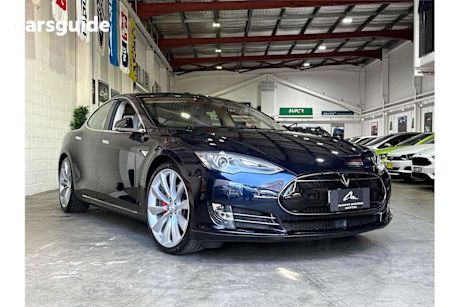Blue 2014 Tesla Model S Hatchback P85