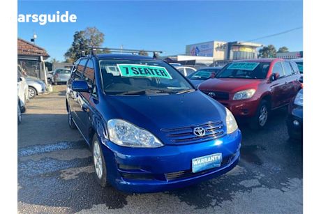 Blue 2004 Toyota Avensis Wagon Verso Glx