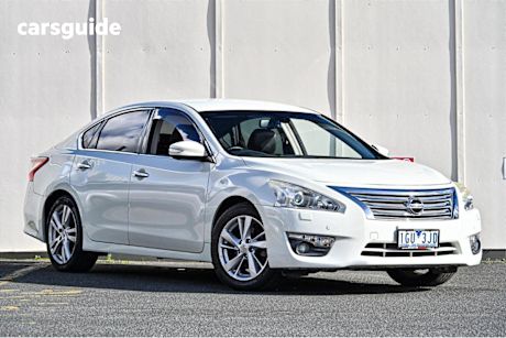 White 2015 Nissan Altima Sedan Ti