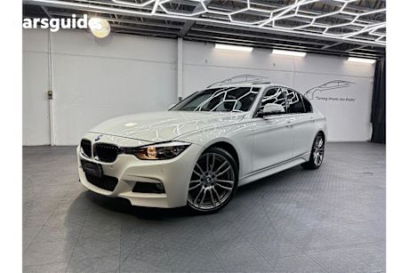 White 2013 BMW 320I Sedan Luxury Line