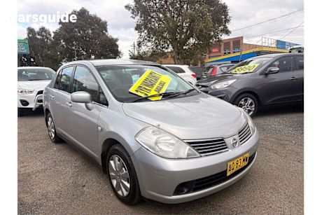 Silver 2007 Nissan Tiida Sedan ST F