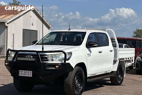 White 2015 Toyota Hilux Dual Cab Utility Sr (4X4)