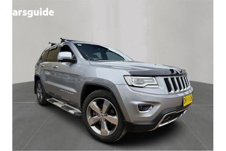Silver 2014 Jeep Grand Cherokee Wagon Limited (4X4)