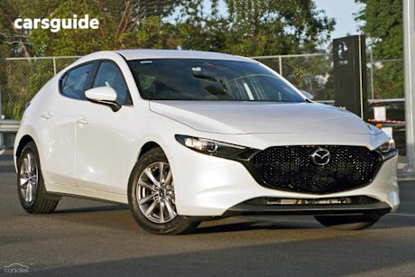 White 2025 Mazda 3 Hatchback G20 Pure