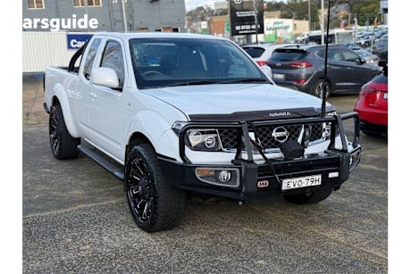 White 2011 Nissan Navara Ute Tray ST-X King Cab