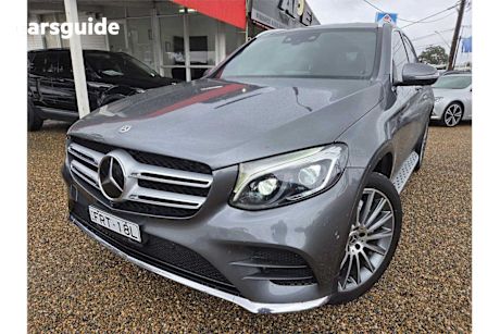 Grey 2019 Mercedes-Benz GLC350 Wagon D