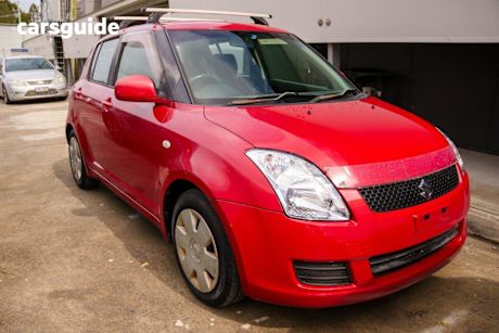 Red 2008 Suzuki Swift Hatchback S