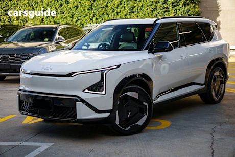 White 2025 Kia EV5 Wagon Gt-Line Awd Lr