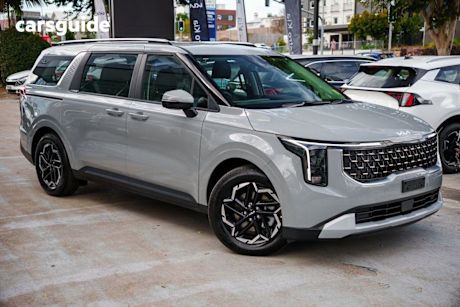 Silver 2025 Kia Carnival Wagon Sport