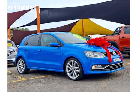 Blue 2015 Volkswagen Polo Hatchback 81 Tsi Comfortline