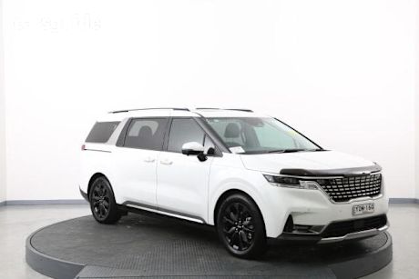 White 2023 Kia Carnival Wagon Special Edition