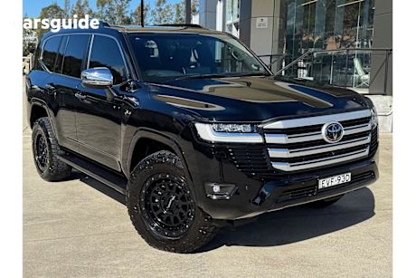 Black 2022 Toyota Landcruiser SUV SAHARA 4X4