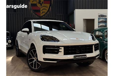 White 2023 Porsche Cayenne Wagon E-Hybrid