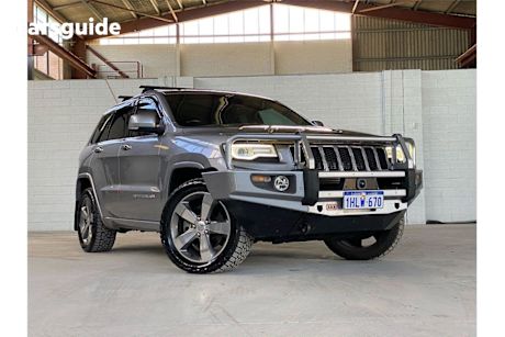 Silver 2014 Jeep Grand Cherokee Wagon Overland (4X4)